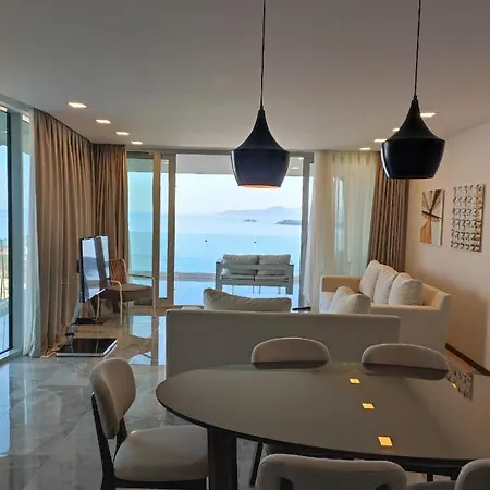 Private Inside The Luxury Apartment Milas